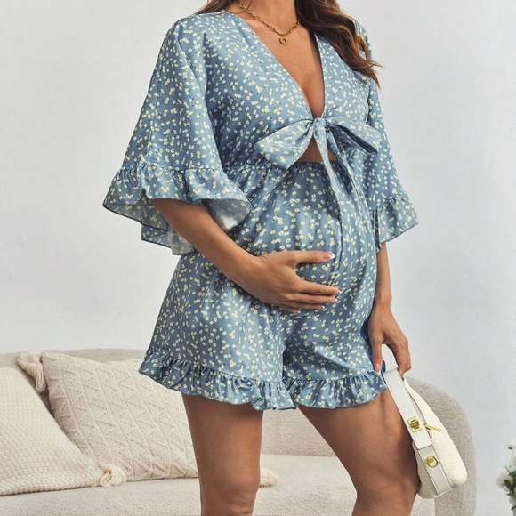 Boho Floral Print Tie Front Ruffle Hem Short Sleeve Romper - Picture 4 of 10